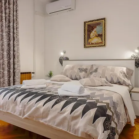 Guest house Vera Savic 3*