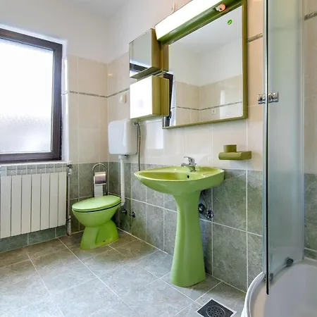 Pensión Vera Savic 3*