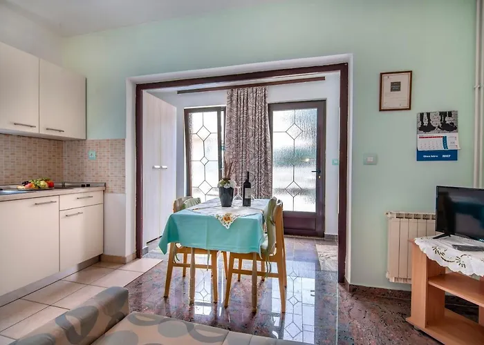 Gostinjska kuća Vera Savic Porec