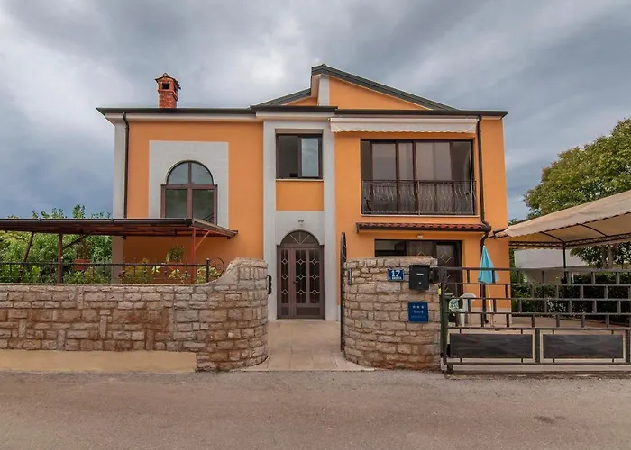 Gasthuis Vera Savic Poreč