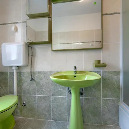 Vera Savic Affittacamere 3*