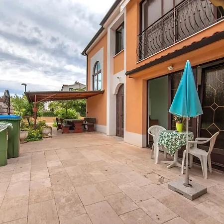 Vera Savic Affittacamere 3*